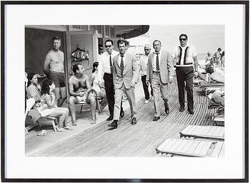 TERRY O'NEILL, gelatinsilverfotografi signerat och numrerat 23/50.