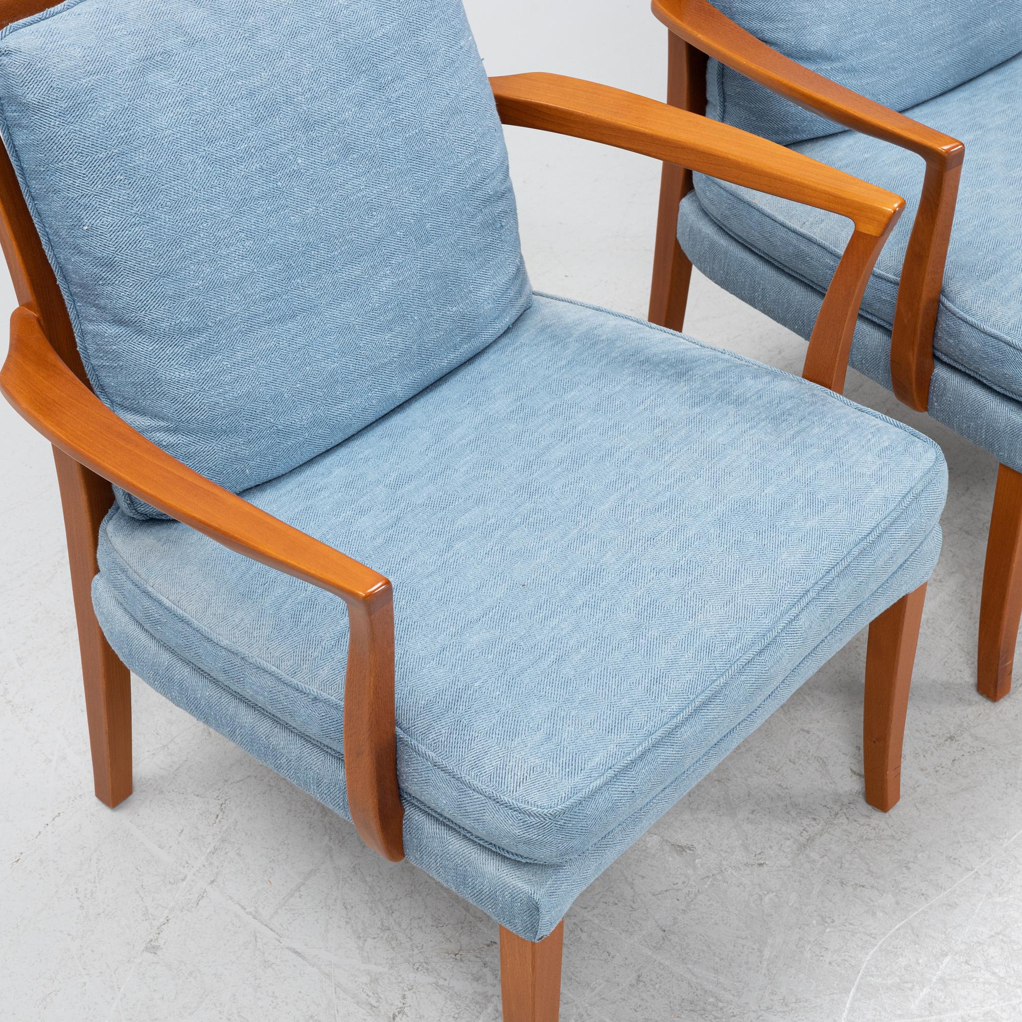 Karmstolar ett par Norell möbler, 1900-talets slut.