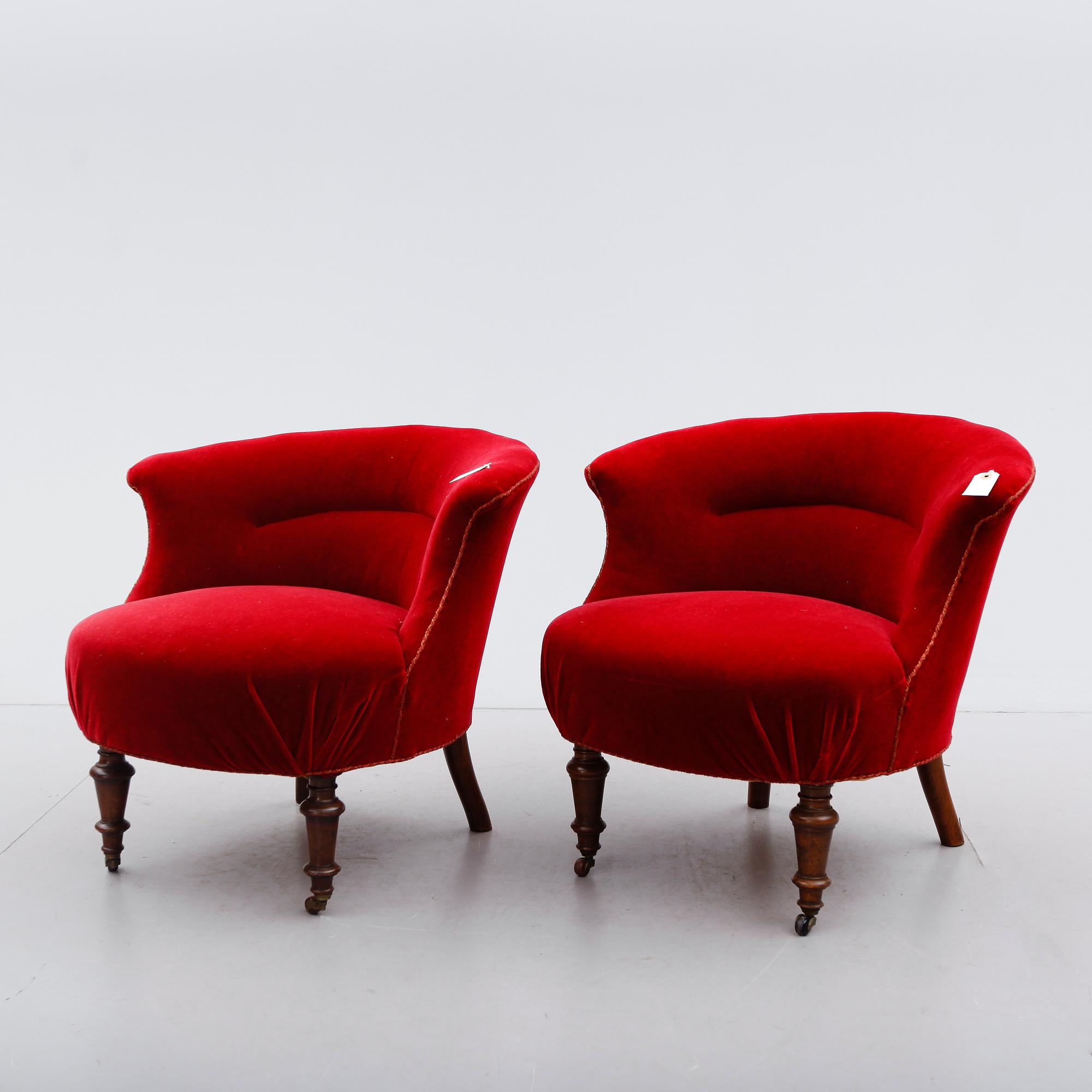 FÅTÖLJER, 1 par, omkring år 1900.