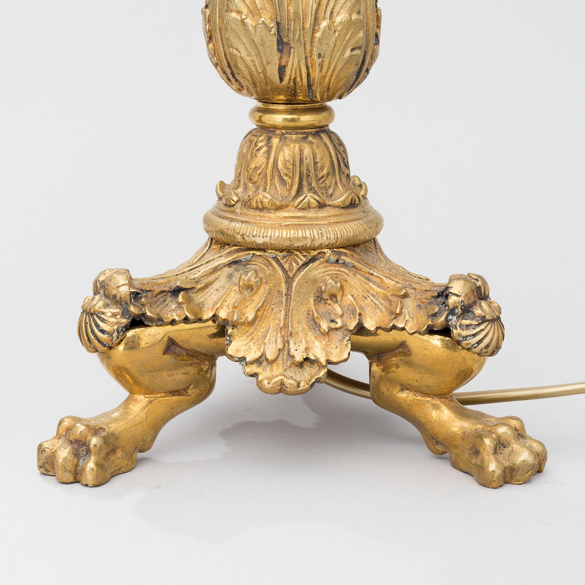 RANSKALAINEN PÖYTÄVLAISINPARI, pronssia, 1800-luku.