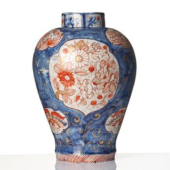 Prakturna, porslin, Japan (Meiji 1868-1912).