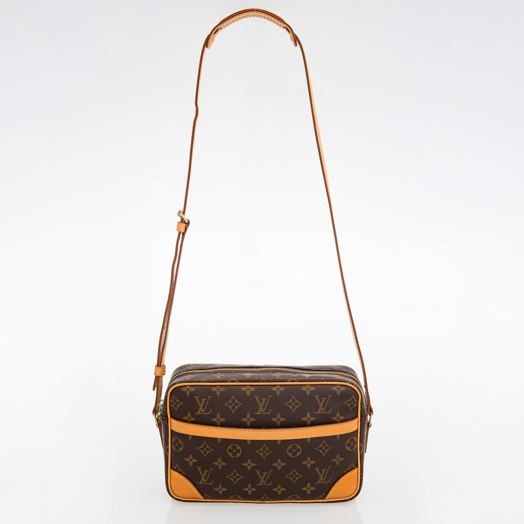 Louis Vuitton, a Monogram 'Trocadero 27' Bag.