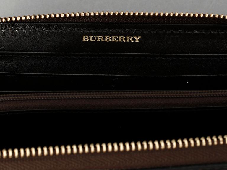 PLÅNBOK, Burberry.