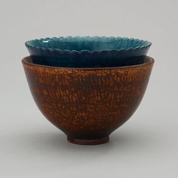 A Wilhelm Kåge 'Farsta' stoneware bowl, Gustavsberg Studio 1952.