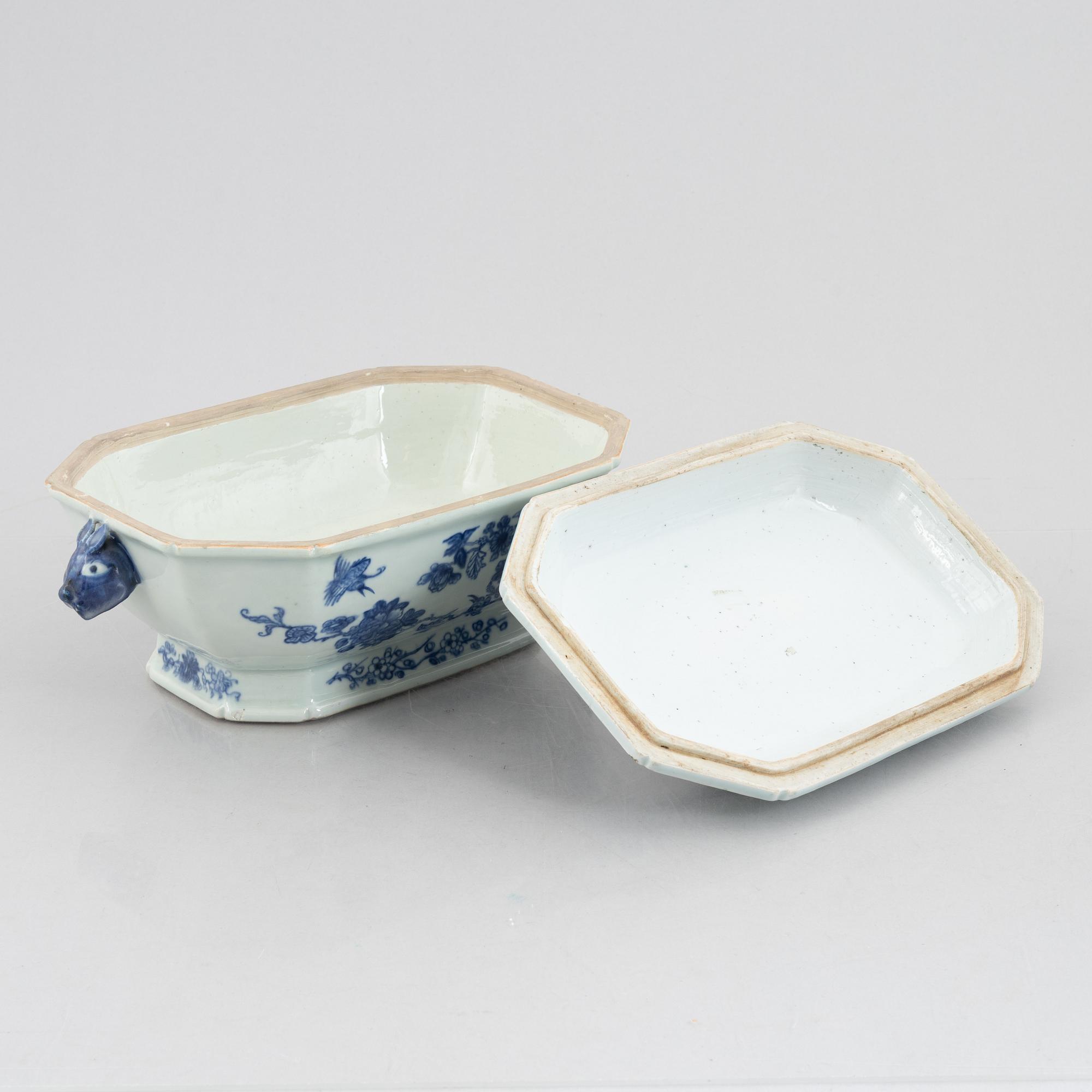 Terrin med lock, exportporslin, Kina, Qianlong (1736-96).