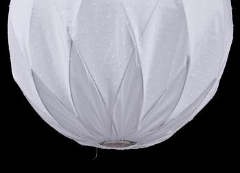 TAKLAMPA, "Pia", Tore Ahlsén, 1900-talets andra hälft. Höjd 60 cm.