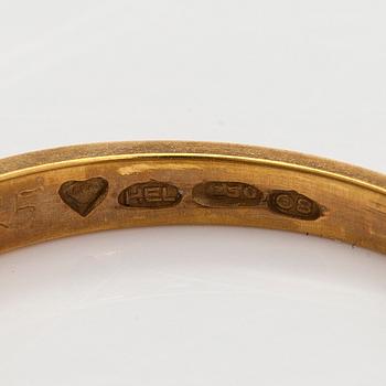 Ring, briljantslipade diamanter, 18K guld. Helsingfors 1991.