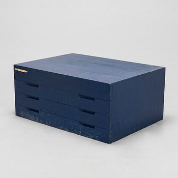 A mid 20th century architect file cabinet by Artek's Drawing office manufacturer O.Y. Huonekalu- ja Rakennustyötehdas.
