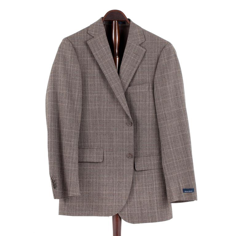 EDUARD DRESSLER, a glencheck woolblend suit consisting of jacket and pants. Size 52.