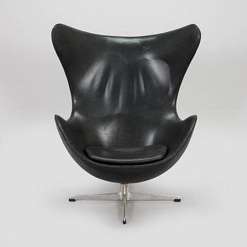 Arne Jacobsen, fåtölj, "Ägget", Fritz Hansen, Danmark, omkring 1960.