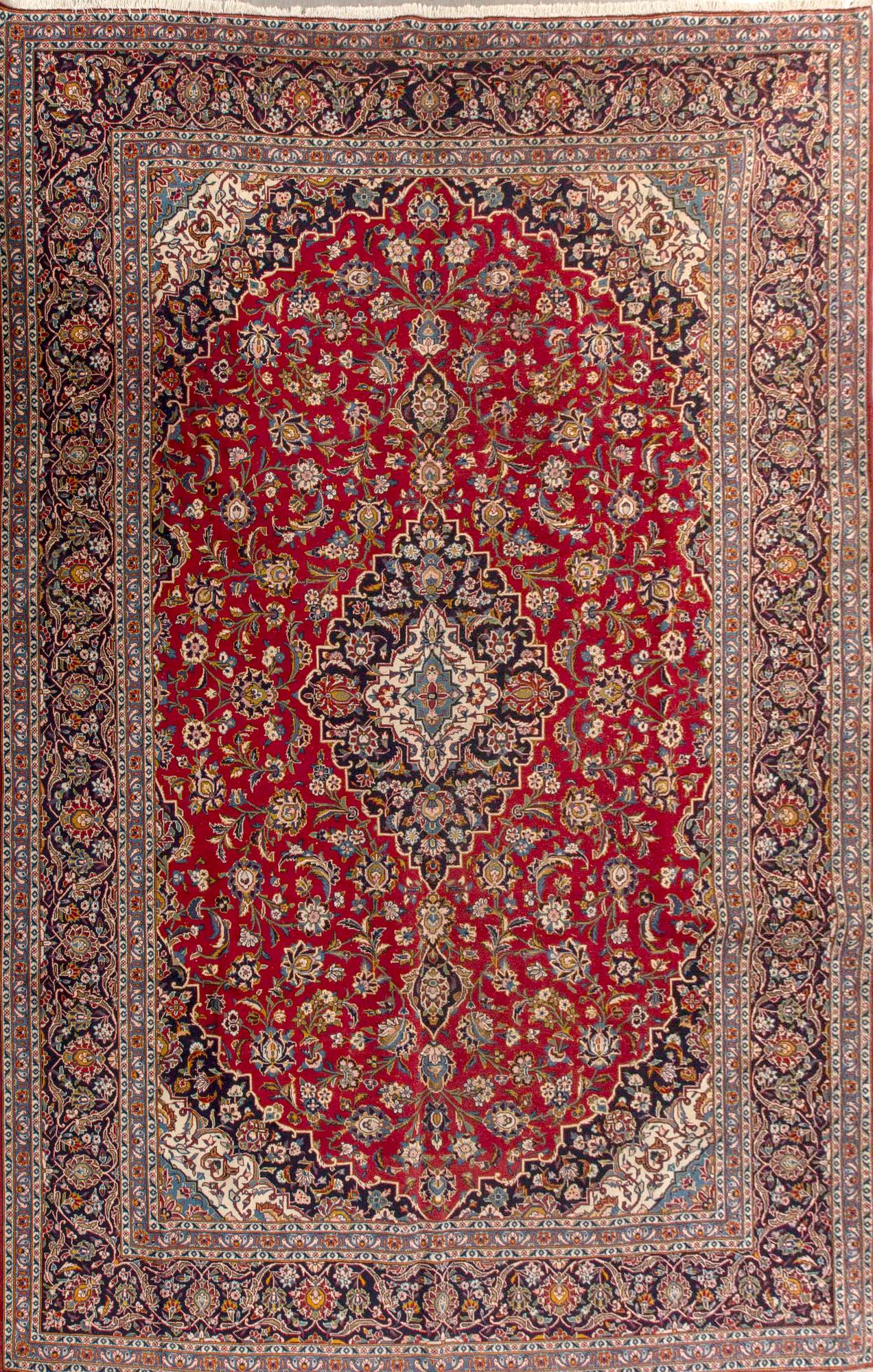 A semiantique Keshan carpet ca 398 x 296 cm.