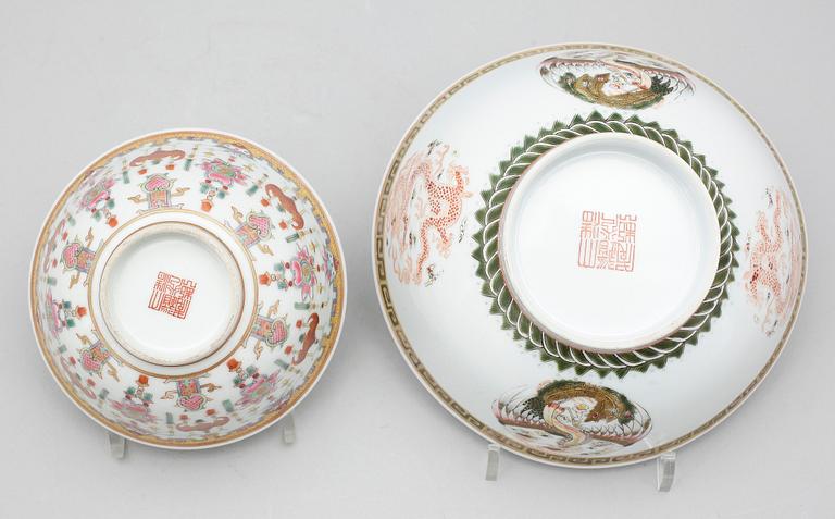 SKÅLAR, 2 st, porslin, Kina, 1900-tal.