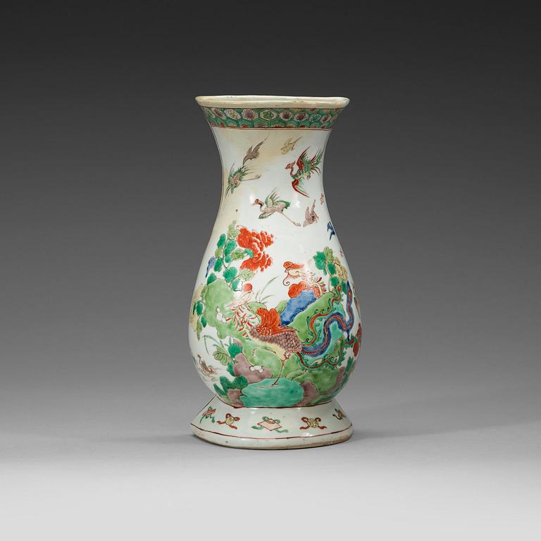 A famille verte wall vase, 19th century.