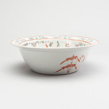 A Chinese 19th century porcelain basin.