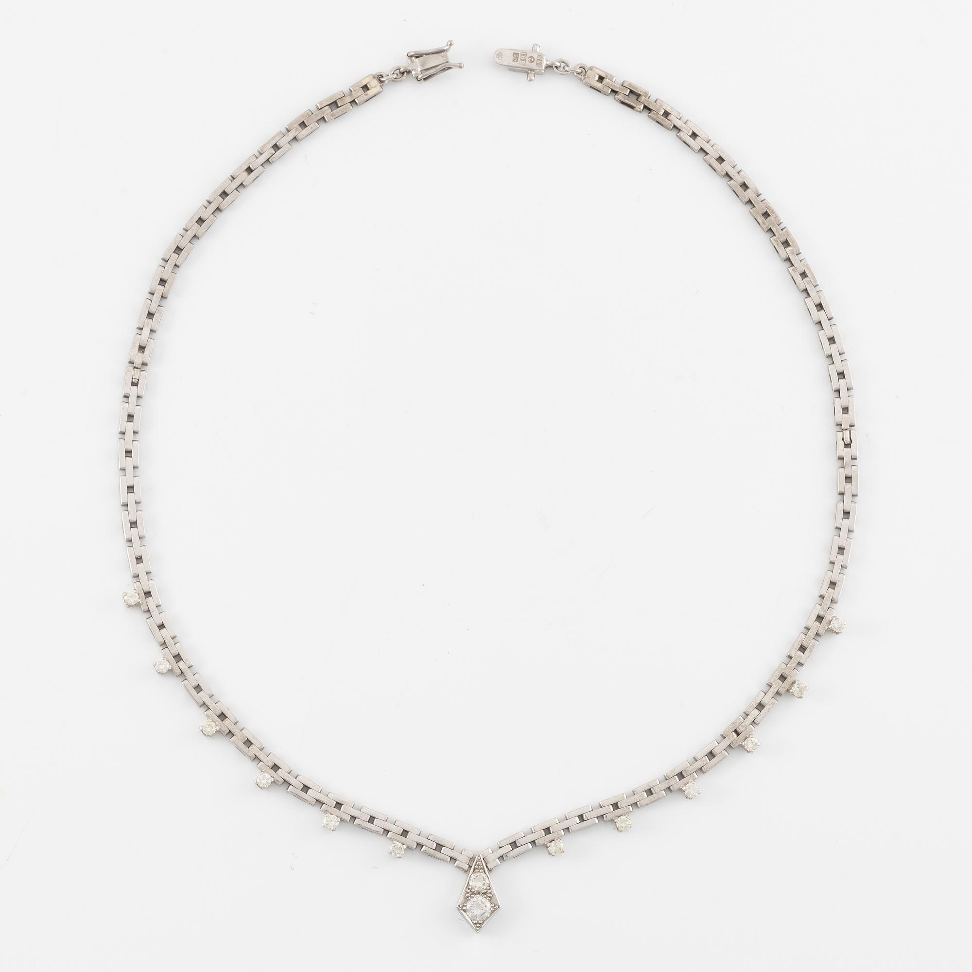 Necklace, 18K white gold set with brilliant-cut diamonds.