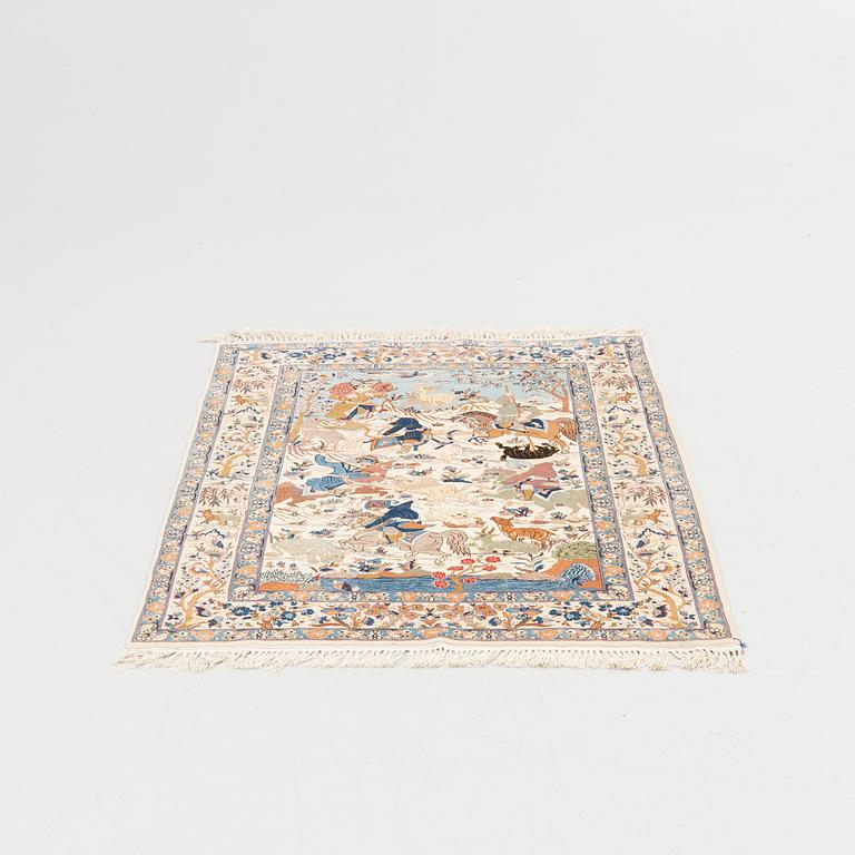 Carpet, Isfahan, hunting motif, approx. 170 x 104 cm.