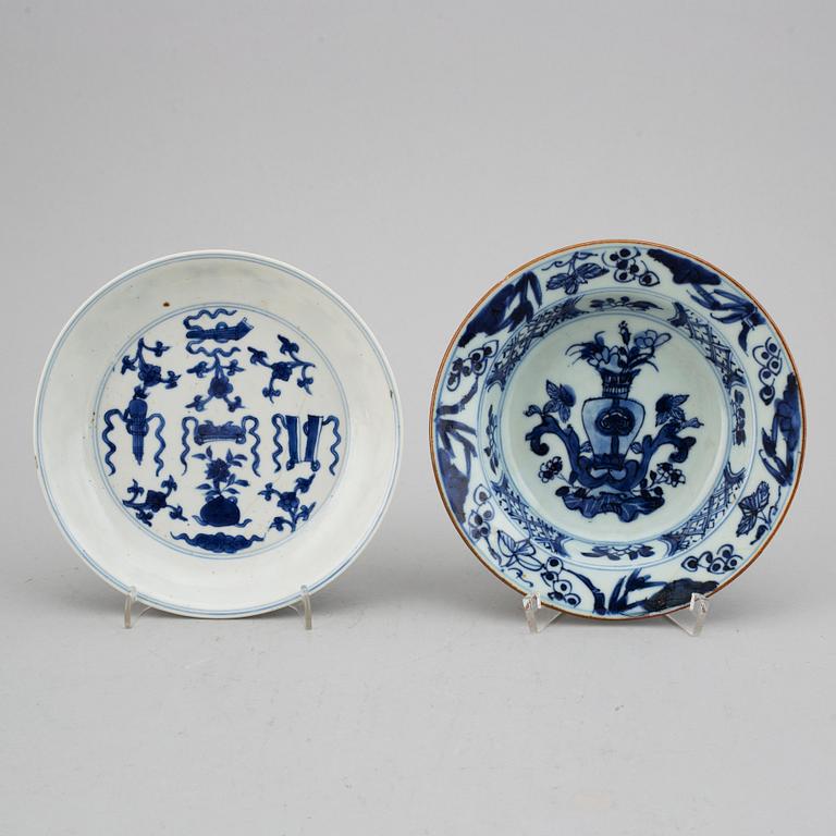 A group of blue and white porcelain, Qing dynasty, Kangxi (1662-1722).