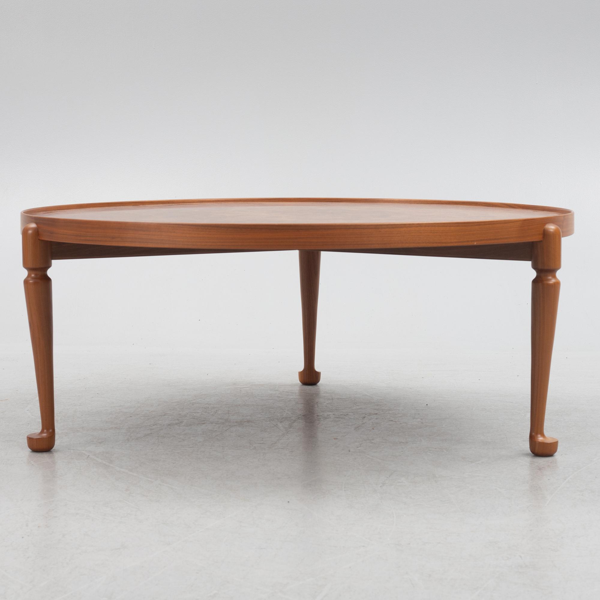 Josef Frank, soffbord, modell 2139, Firma Svenskt Tenn, efter 1985.