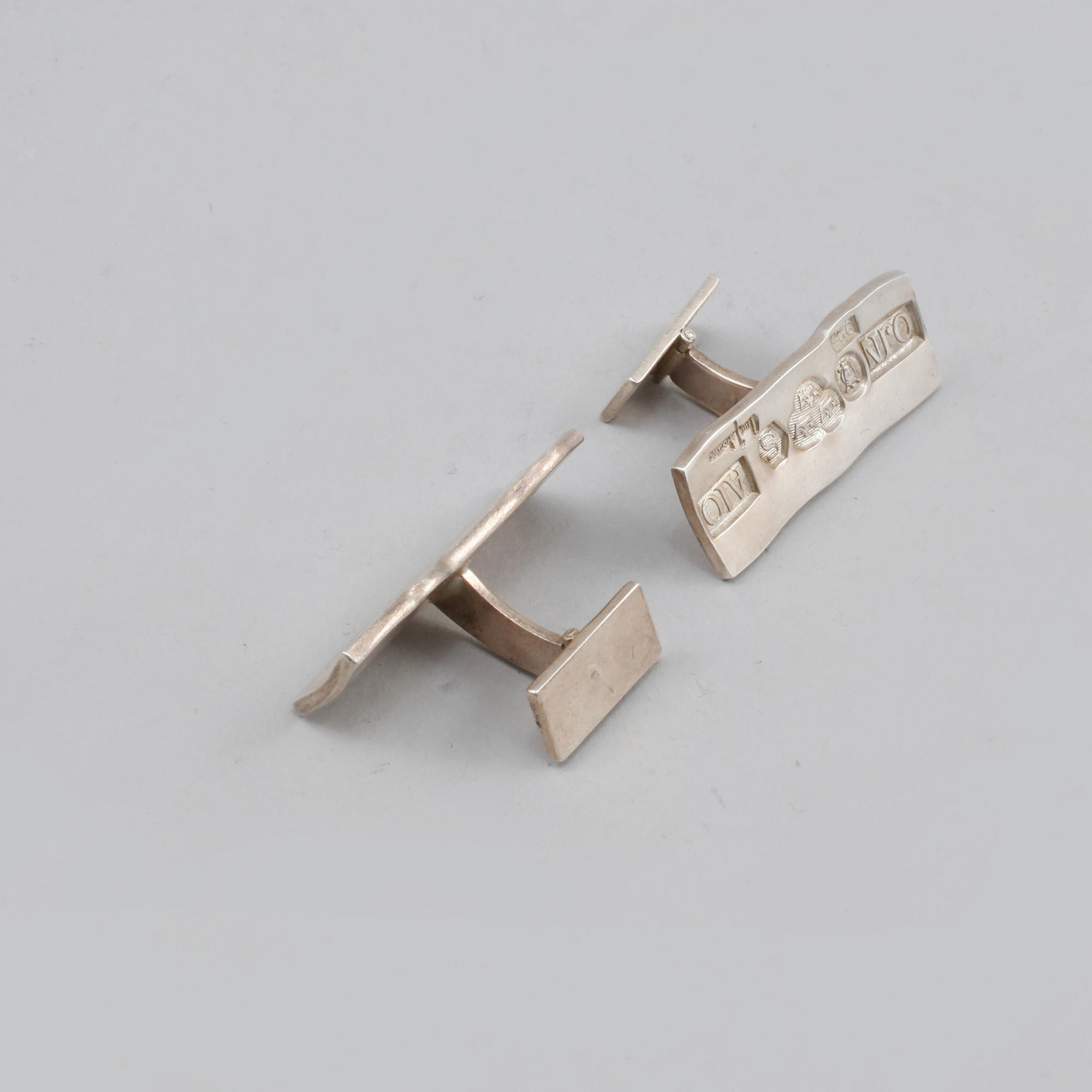 MANSCHETTKNAPPAR, ett par, silver, Owe Johansson, Stockholm, 1975, vikt 29 g.