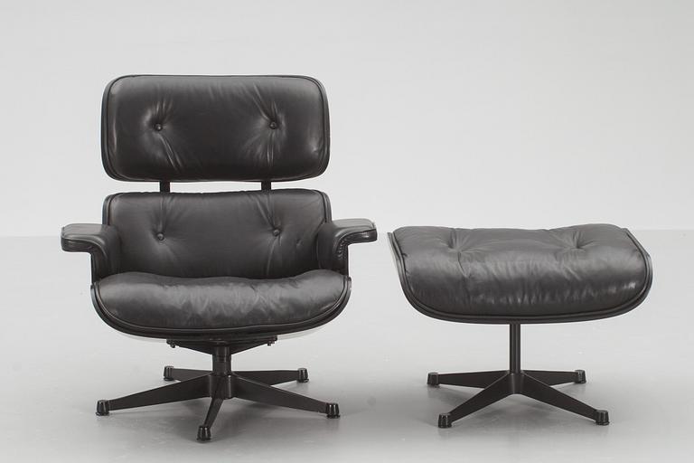 FÅTÖLJ med FOTPALL, "Lounge Chair", Charles & Ray Eames, ICF.