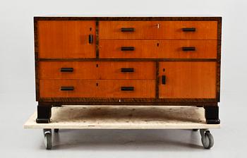 SIDEBOARD, art deco, Axel Larsson, AB Svenska Möbelfabrikerna, Bodafors, 1900-talets första hälft.