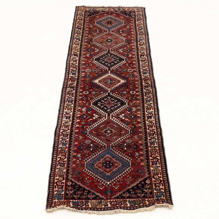 A Yalameh runner, c. 285 x 80 cm.
