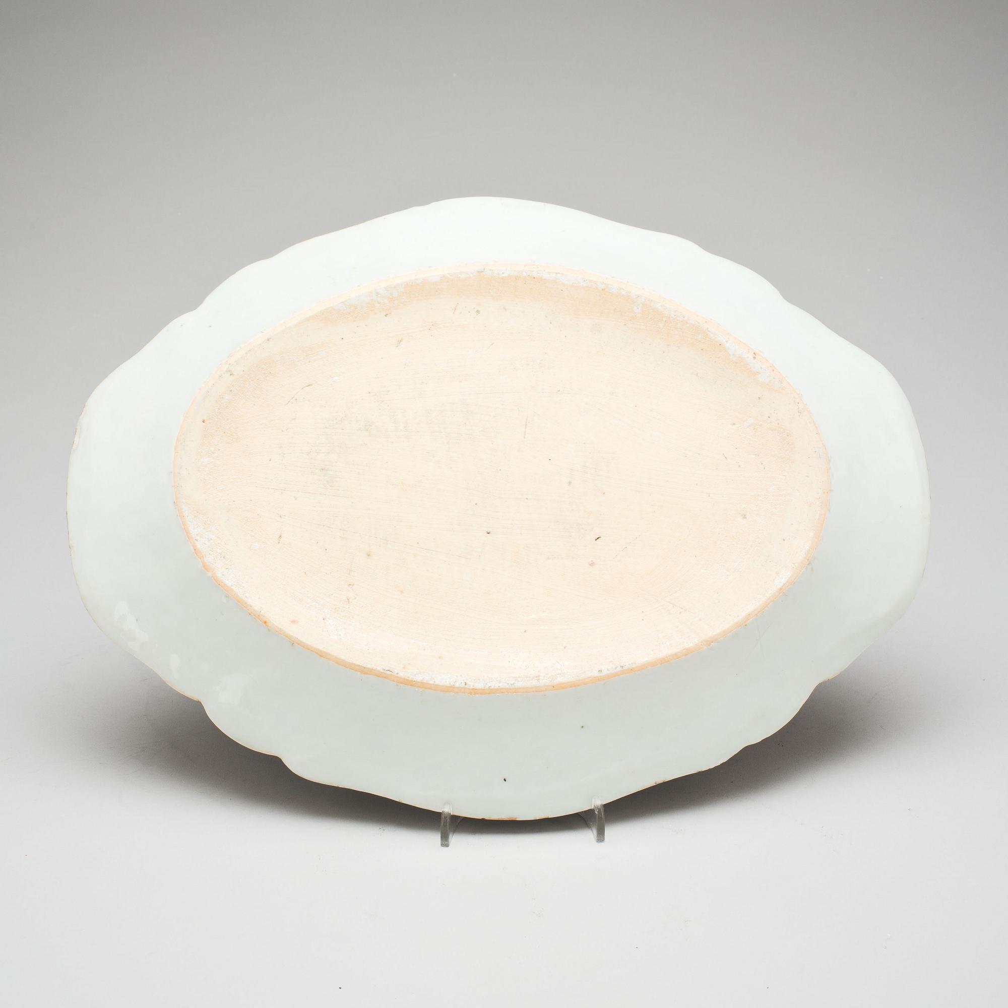 STEKFAT, porslin. Kina, Qianlong(1736-1795).