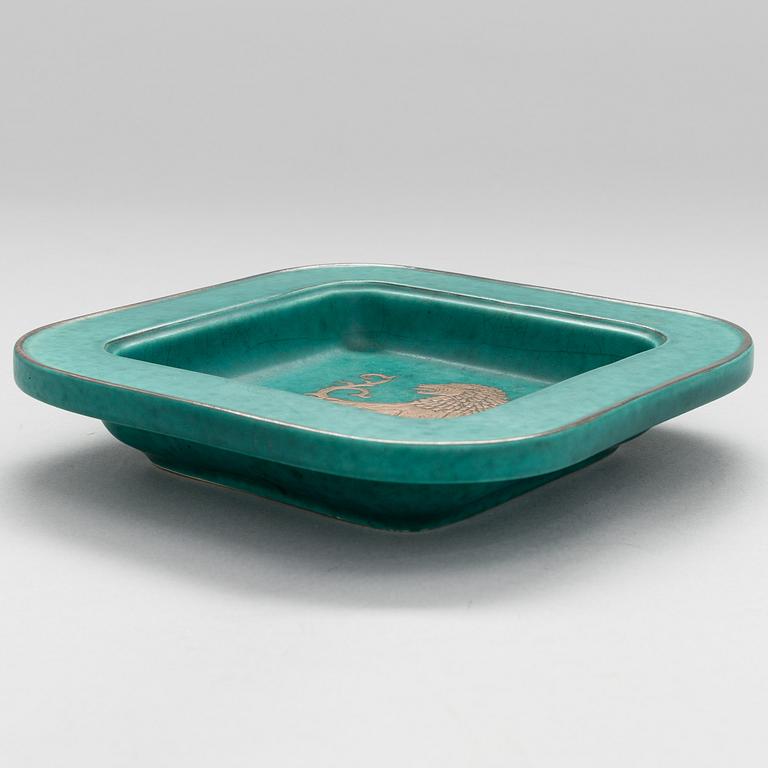 WILHELM KÅGE, A stoneware plate "Argenta", Gustavsberg.