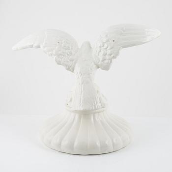 Dekorelement till kakelugn, flintgods, 1900-talets första hälft.