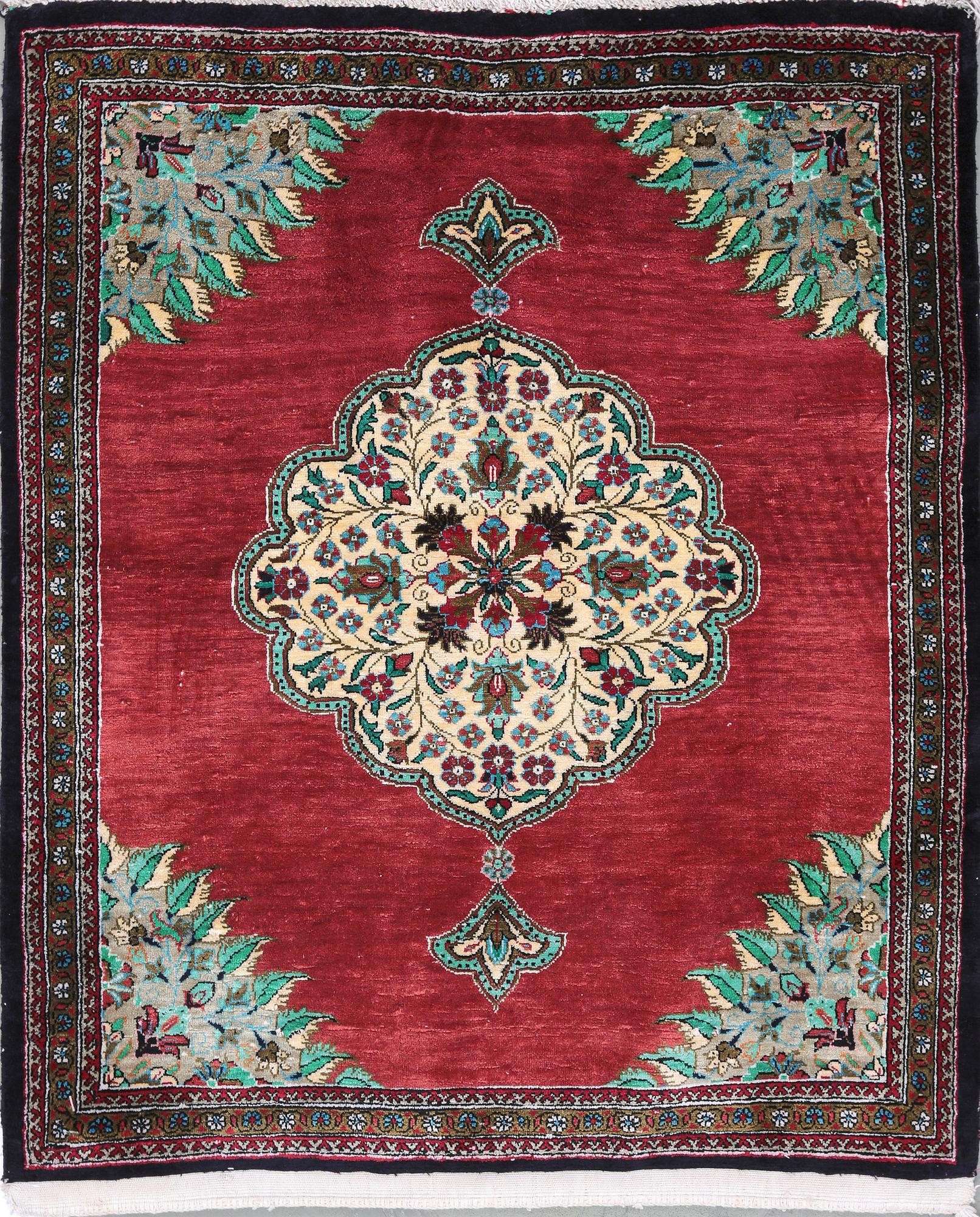 MATTA, old silke Ghom. 71x60 cm.