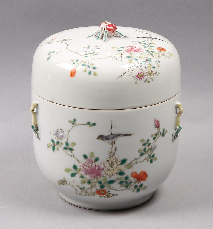 PARTI PORSLIN, 4 delar, Kina. Bl.a 1700-tal.