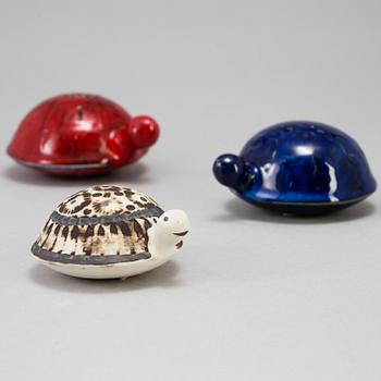 3 stoneware turtles by Lisa Larson for Gustavsberg, produced 1963-1979.