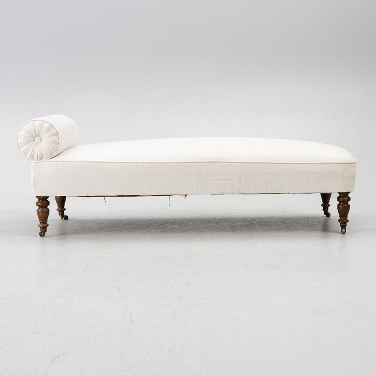 Chaise longue, late 19th century.