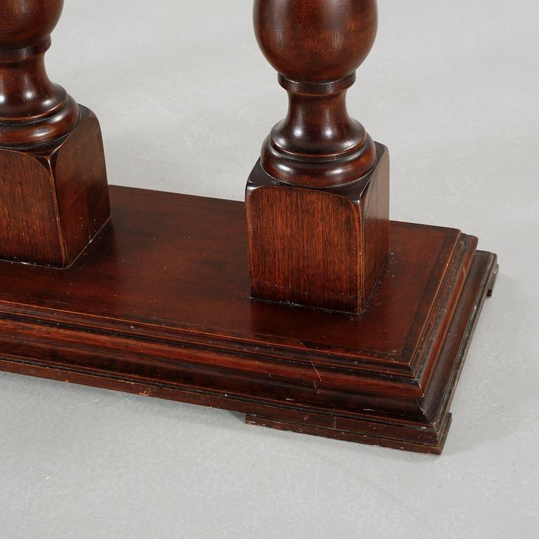 BALUSTRAD, omkring 1900-talets mitt.