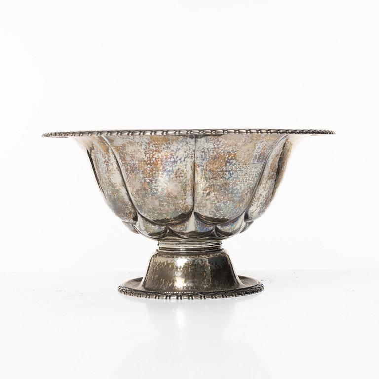 A. Michelsen, a silver bowl, Denmark, 1922.
