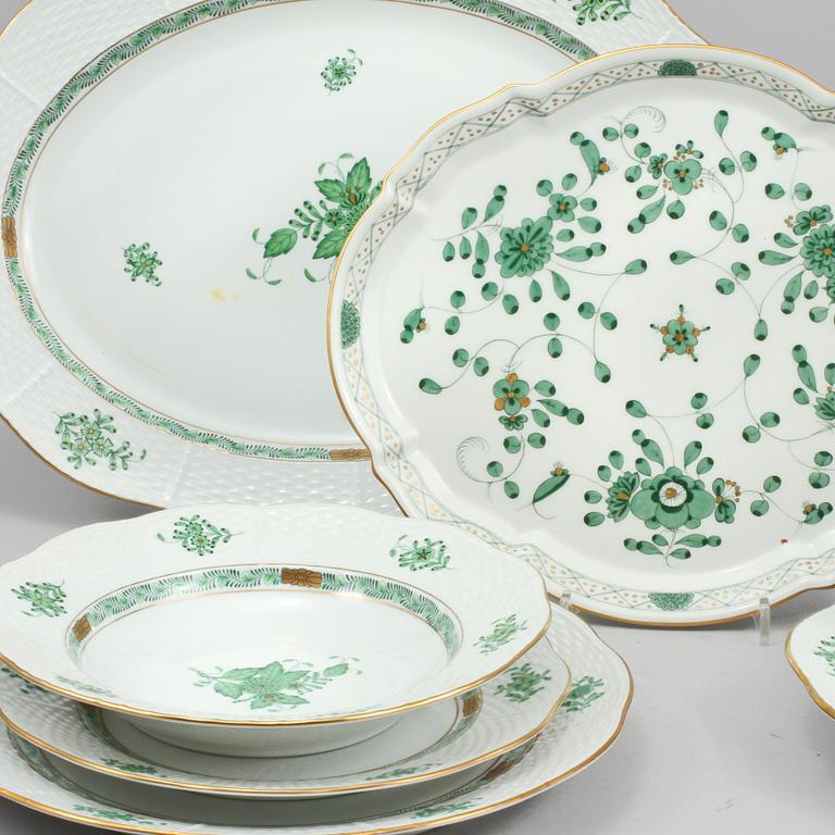 SERVISDELAR, 65 st, porslin, Herend, Ungern, 1900-talets andra hälft.