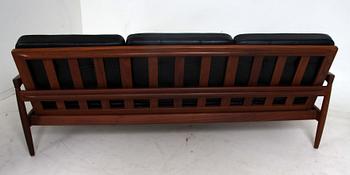 SOFFA MED FÅTÖLJ, design Erik Wörtz för Bröderna Andersson.