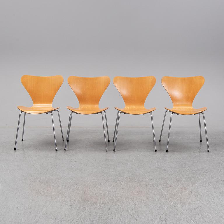 ARNE JACOBSEN, four 'Sjuan' chairs, for Fritz Hansen, Denmark, 1979.