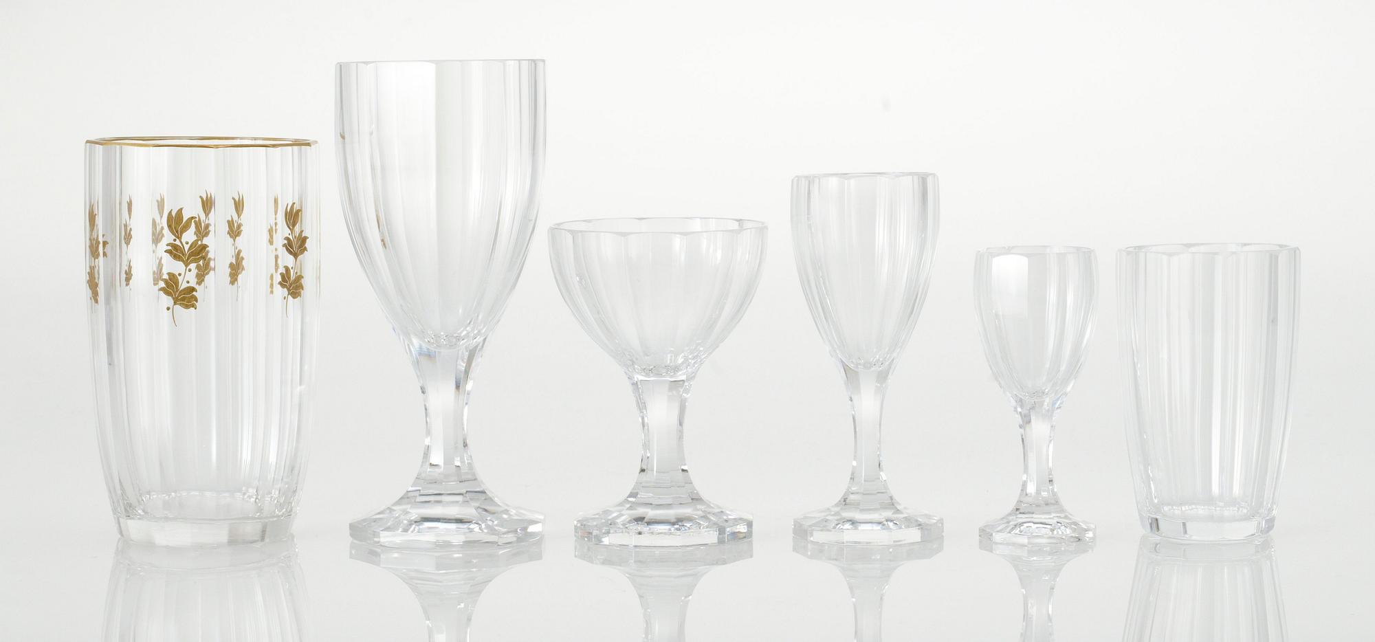 GLASSERVIS, 70 delar. Kosta. "Lagerberg". Design Elis Bergh.