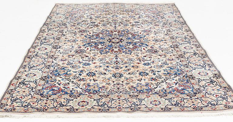 A relief Nain carpet (Souf), part silk, c. 315 x 205 cm.