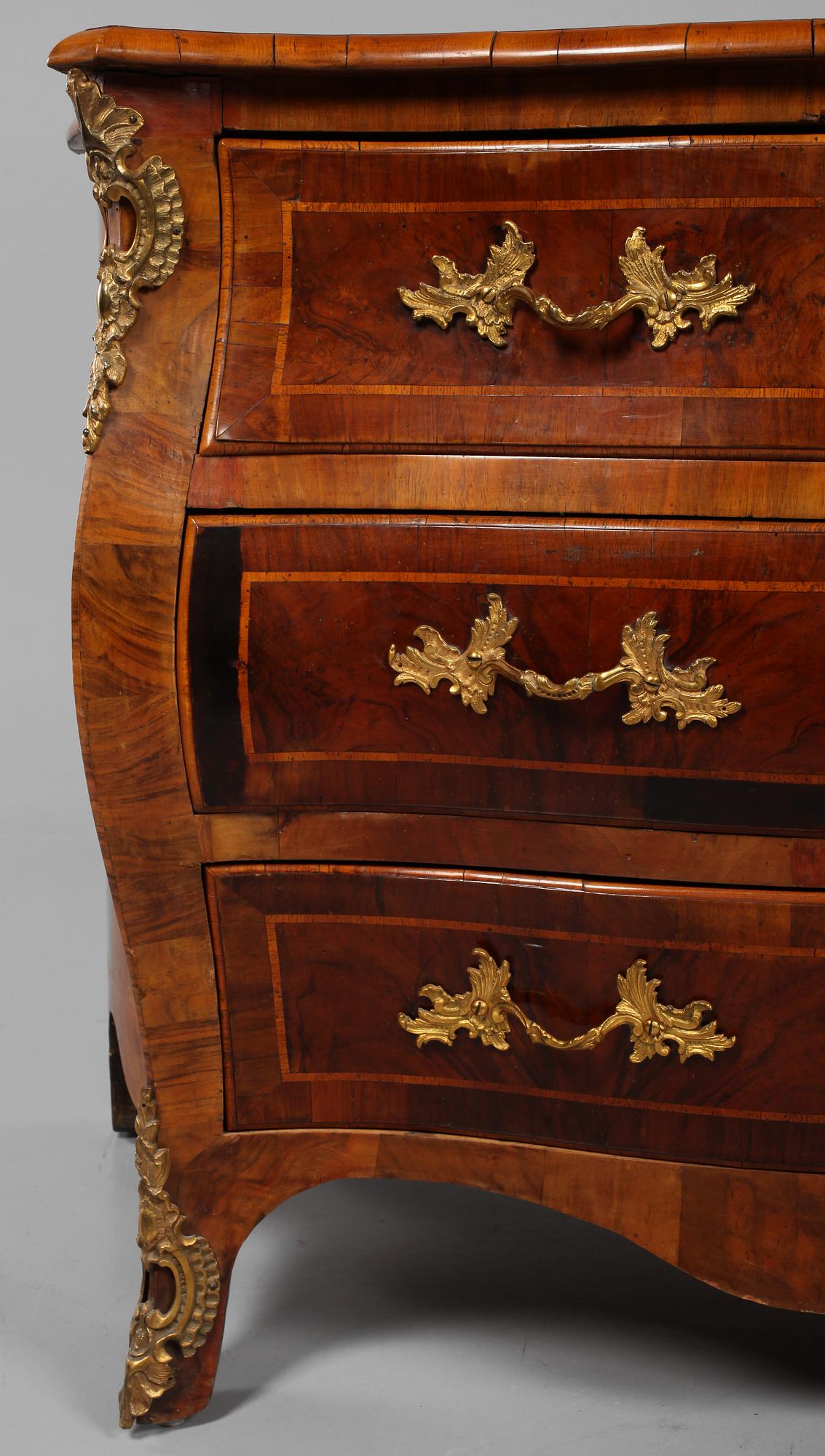 BYRÅ, rokoko, 1700-tal.