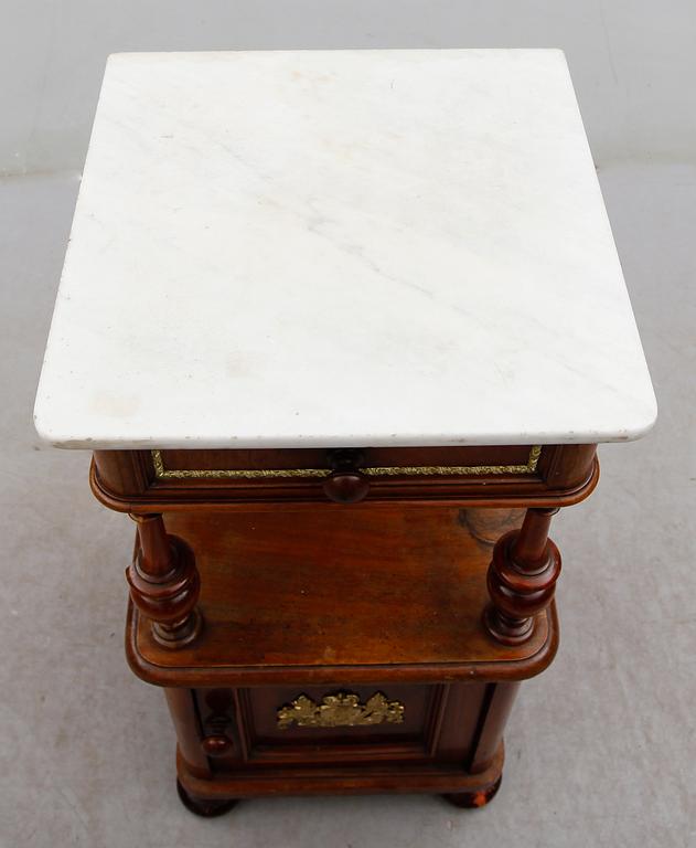 POTTSKÅP, 1800-talets andra hälft.