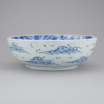 SKÅL, porslin, stor, Japan, omkring 1900.