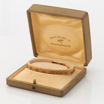 14K gold bracelet, Finland.