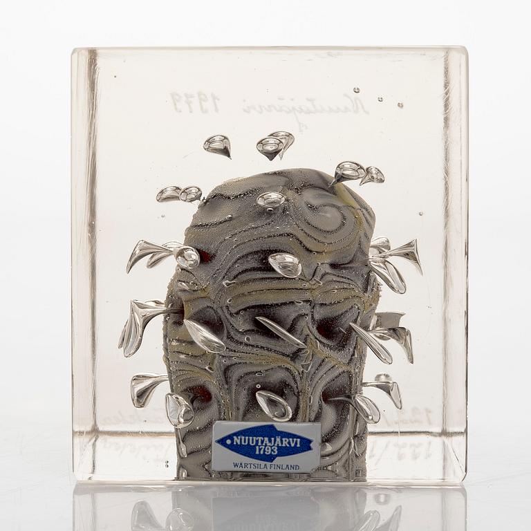 Oiva Toikka, vuosikuutio, signeerattu Oiva Toikka, Nuutajärvi 1979, numeroitu 122/1000.