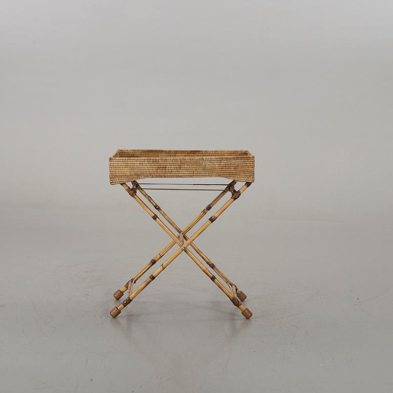 A SERVING TRAY 20TH CENTURY.