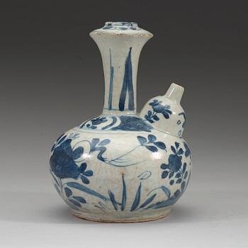 A blue and white kraak kendi, Ming dynasty Wanli (1572-1620).