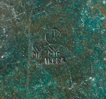 VASER, 2 st, WMF Ikora samt LOCKURNA, metall, 1900-talets första hälft.