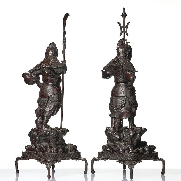 A pair of Japanese bronze guardians, Meiji period (1868-1912).