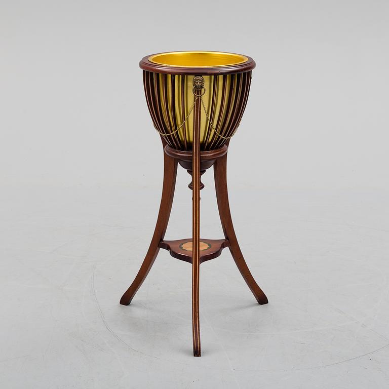 A later part of the 20th century champagne cooler.